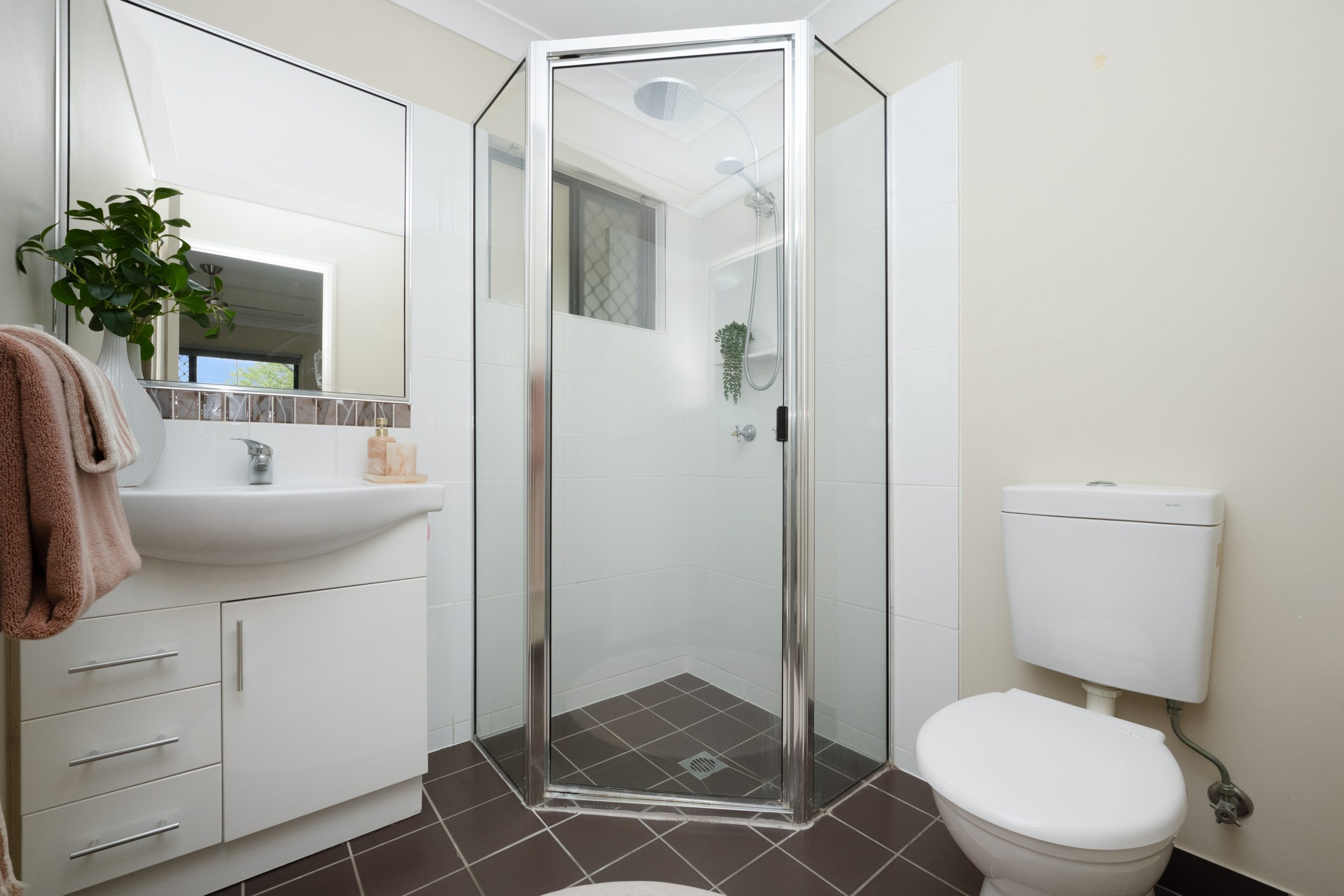 1 Atwood Street, MOUNT LOW, QLD 4818 AUS