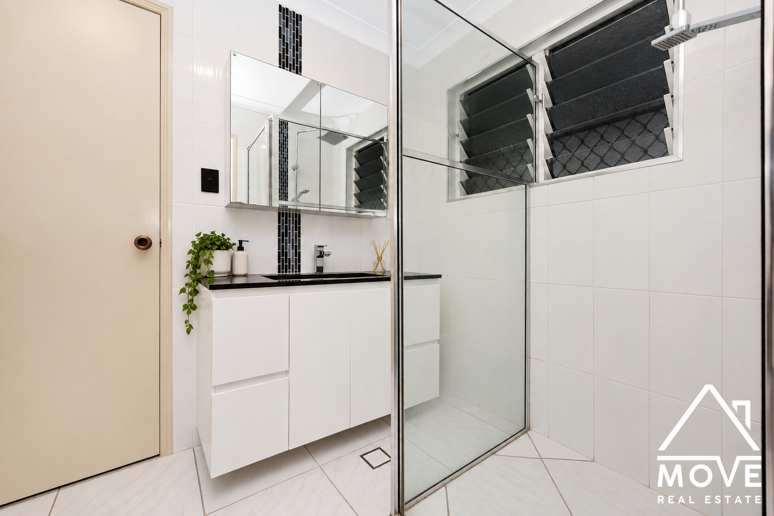 8 Franco Court, RASMUSSEN, QLD 4815 AUS