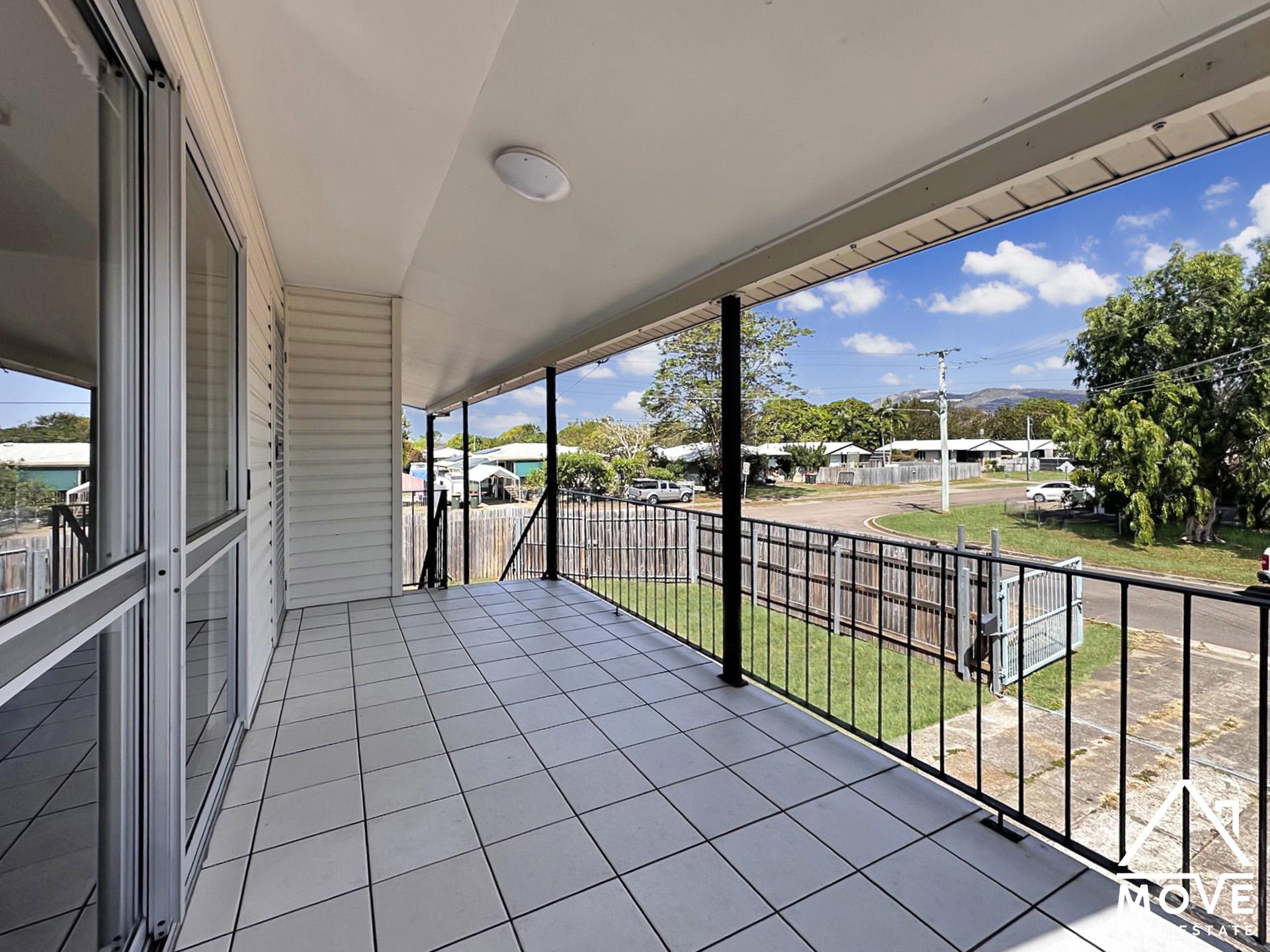 30 Hicks Street, KIRWAN, QLD 4817 AUS