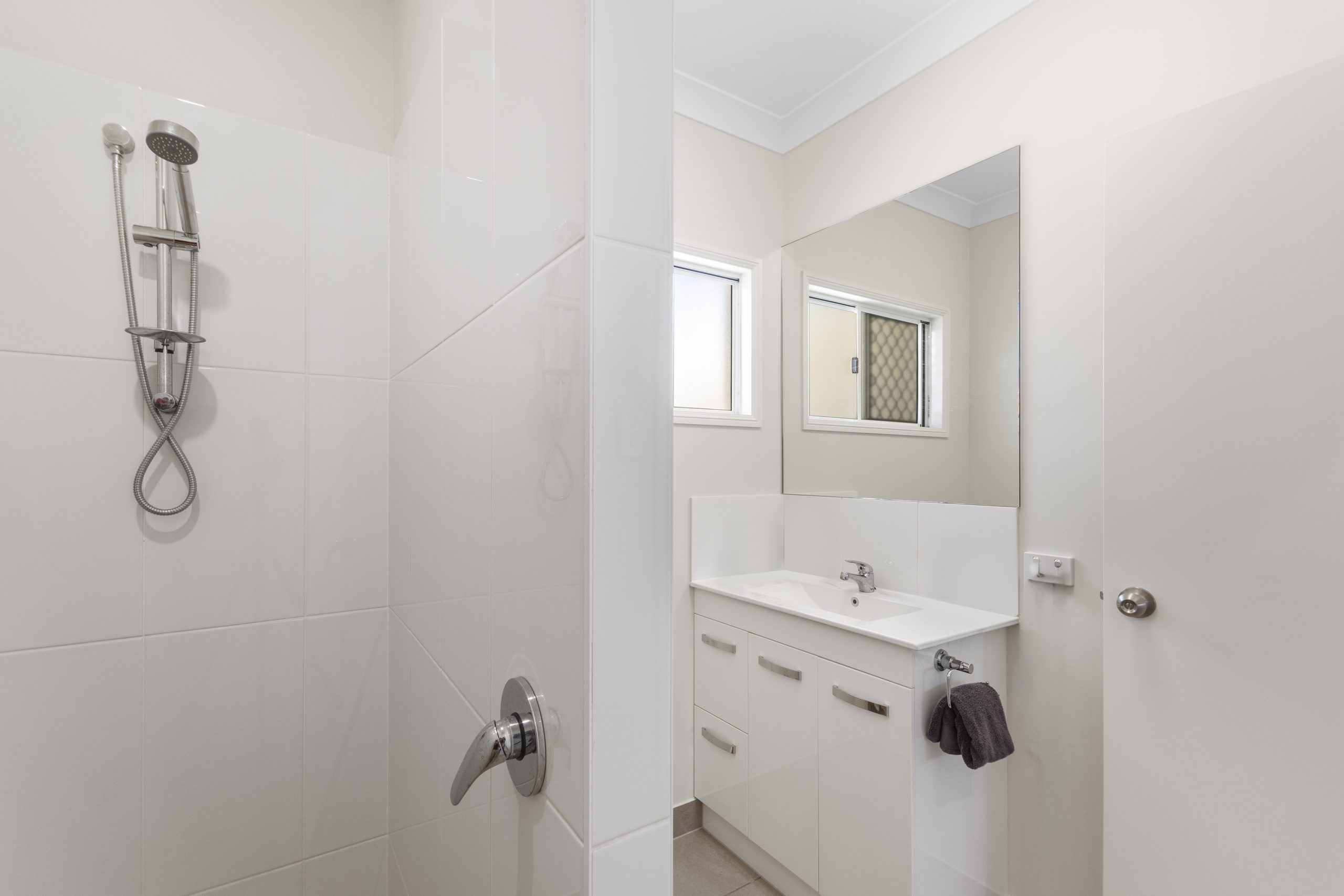 32-34 Rutherford Lane, CHARTERS TOWERS CITY, QLD 4820 AUS