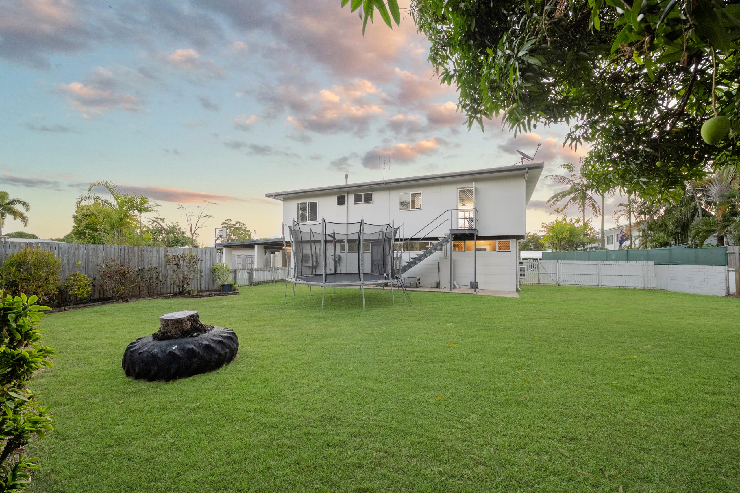 6 Awanui Place, RASMUSSEN, QLD 4815 AUS