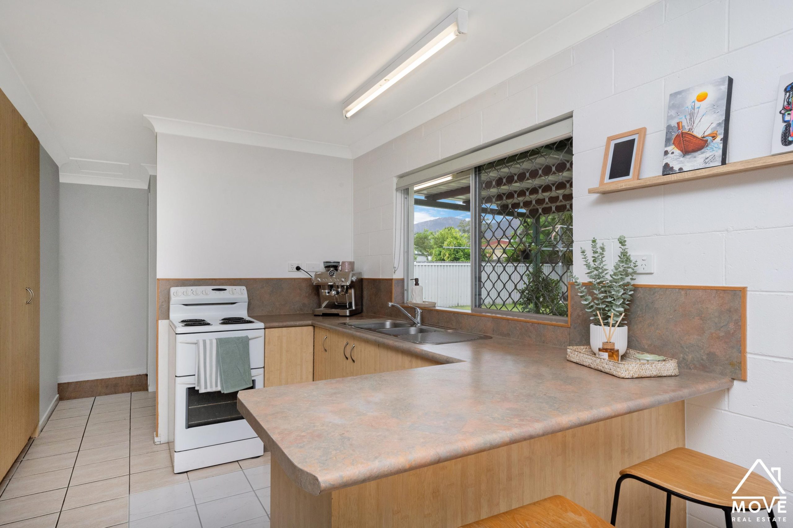 11 Victor Street, CRANBROOK, QLD 4814 AUS